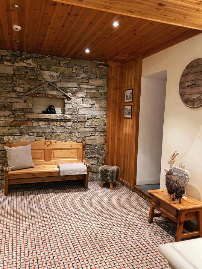 Hotel L'Arbina Tignes Esterno foto